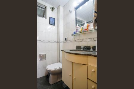 Apartamento à venda com 83m², 3 quartos e 2 vagasBanheiro