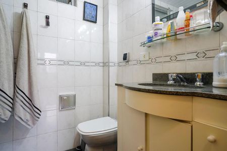 Apartamento à venda com 83m², 3 quartos e 2 vagasBanheiro