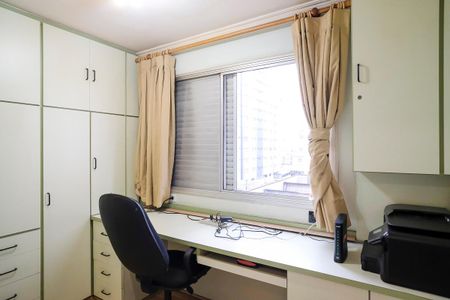 Apartamento à venda com 83m², 3 quartos e 2 vagasQuarto 3