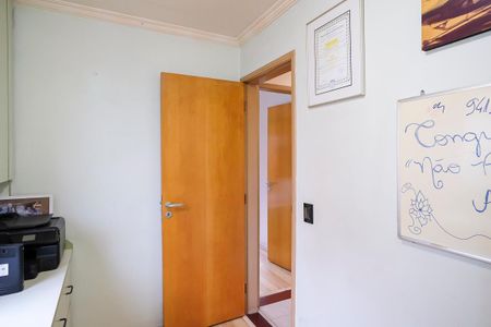 Apartamento à venda com 83m², 3 quartos e 2 vagasQuarto 3