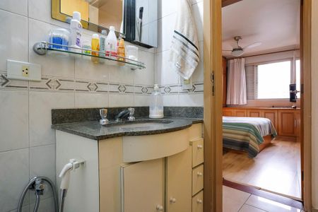 Apartamento à venda com 83m², 3 quartos e 2 vagasBanheiro