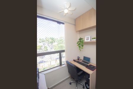 Apartamento à venda com 73m², 3 quartos e 2 vagasEscritório