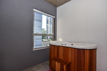 Apartamento para alugar com 70m², 1 quarto e 1 vagaBanheira de Hidro