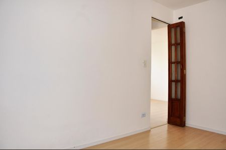 Apartamento para alugar com 55m², 2 quartos e 1 vaga Apartamento para alugar com 55m², 2 quartos e 1 vagaDetalhe - Quarto 01
