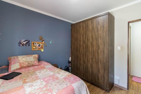 Casa à venda com 220m², 3 quartos e 4 vagas Casa à venda com 220m², 3 quartos e 4 vagasQuarto 2