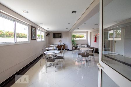 Apartamento para alugar com 64m², 2 quartos e 1 vaga