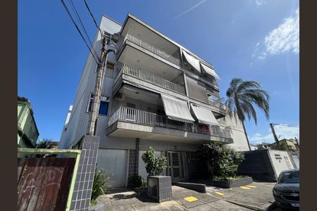 Apartamento à venda com 94m², 2 quartos e 1 vaga Apartamento à venda com 94m², 2 quartos e 1 vagaFachada