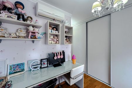 Apartamento para alugar com 188m², 3 quartos e 4 vagas Apartamento para alugar com 188m², 3 quartos e 4 vagasQuarto 2 - Suíte