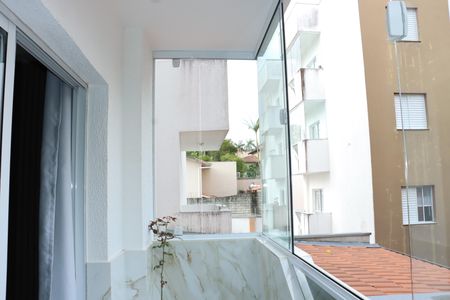 Varanda de apartamento para alugar com 2 quartos, 55m² em Jardim Sabiá, Cotia