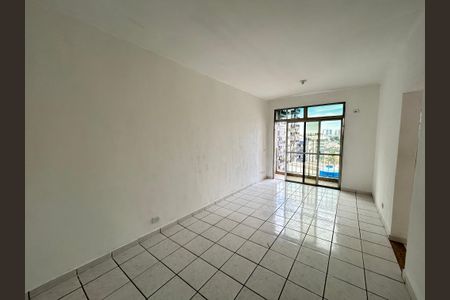 Apartamento para alugar com 75m², 3 quartos e 1 vagaSala