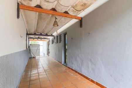 Casa à venda com 300m², 2 quartos e 4 vagasGaragem