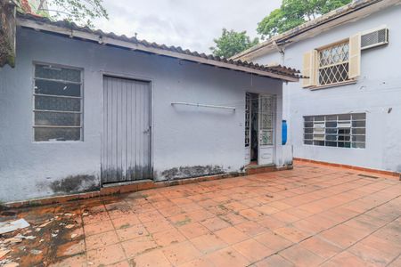 Casa à venda com 300m², 2 quartos e 4 vagasQuintal