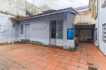 Casa à venda com 300m², 2 quartos e 4 vagasQuintal