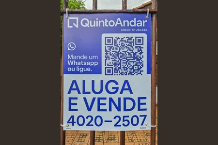 Casa à venda com 300m², 2 quartos e 4 vagasFachada