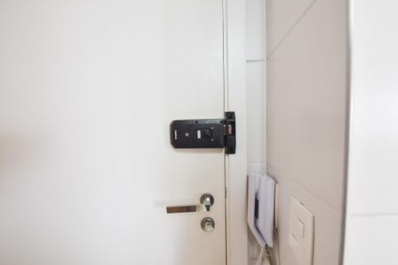 Apartamento à venda com 100m², 2 quartos e 2 vagasFechadura digital