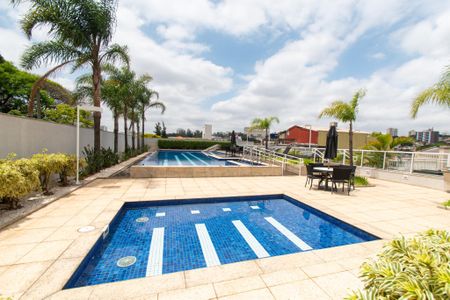 Apartamento à venda com 100m², 2 quartos e 2 vagasÁrea comum - Piscina