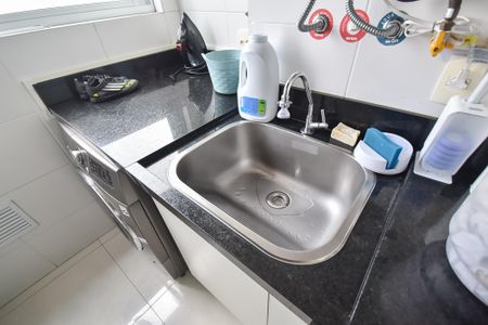 Apartamento à venda com 100m², 2 quartos e 2 vagasÁrea de serviço