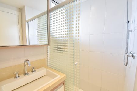 Apartamento à venda com 100m², 2 quartos e 2 vagasBanheiro da suíte 2