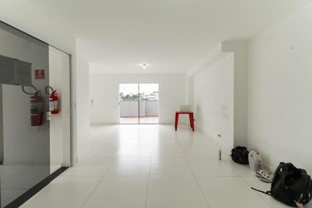 Apartamento para alugar com 39m², 2 quartos e sem vagaÁrea comum - Salão de festas
