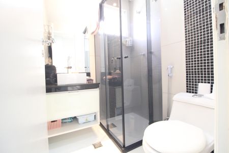 Banheiro da suíte de apartamento à venda com 3 quartos, 94m² em Vila Campo Grande, São Paulo