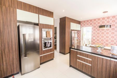 Casa de condomínio à venda com 485m², 4 quartos e 6 vagasCozinha