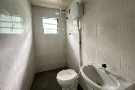 Banheiro de apartamento para alugar com 1 quarto, 101m² em Parque Lafaiete, Duque de Caxias