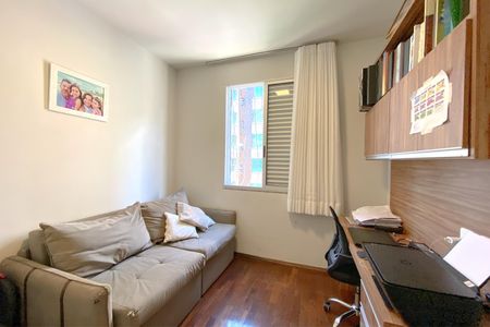 Apartamento à venda com 250m², 5 quartos e 2 vagasQuarto 4