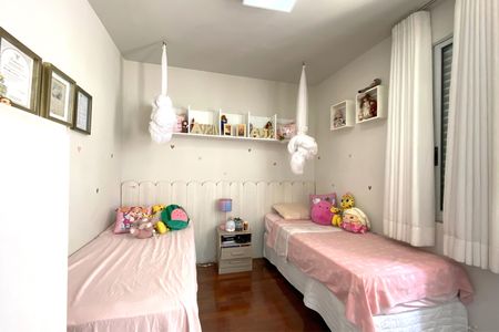 Apartamento à venda com 250m², 5 quartos e 2 vagasQuarto 3