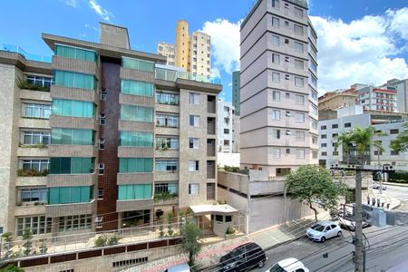 Apartamento à venda com 250m², 5 quartos e 2 vagasVista da Suite 1