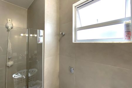 Apartamento à venda com 250m², 5 quartos e 2 vagasBanheiro da Suíte 1