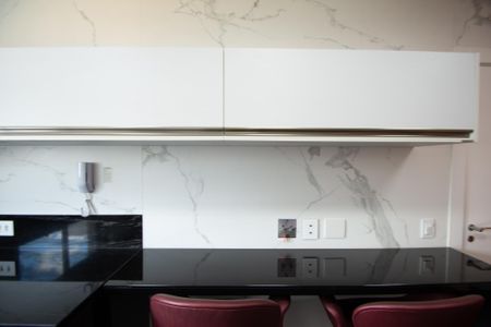 Apartamento à venda com 233m², 3 quartos e 4 vagas Apartamento à venda com 233m², 3 quartos e 4 vagascozinha