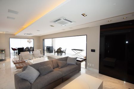 Apartamento à venda com 233m², 3 quartos e 4 vagas Apartamento à venda com 233m², 3 quartos e 4 vagassala de estar