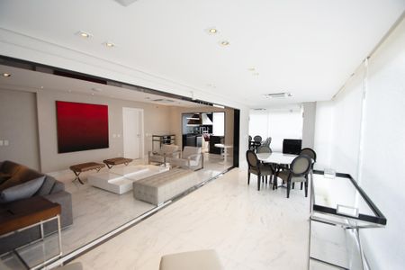 Apartamento à venda com 233m², 3 quartos e 4 vagas Apartamento à venda com 233m², 3 quartos e 4 vagassala de estar