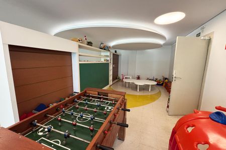 Apartamento à venda com 233m², 3 quartos e 4 vagas Apartamento à venda com 233m², 3 quartos e 4 vagassala de jogos