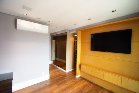 Apartamento à venda com 233m², 3 quartos e 4 vagas Apartamento à venda com 233m², 3 quartos e 4 vagassuite 1