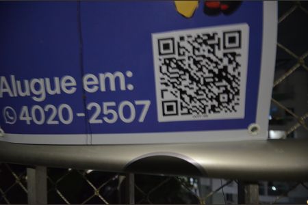 Placa instalada de apartamento para alugar com 2 quartos, 64m² em Praça Seca, Rio de Janeiro