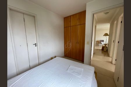Apartamento à venda com 74m², 3 quartos e 2 vagasQuarto 3