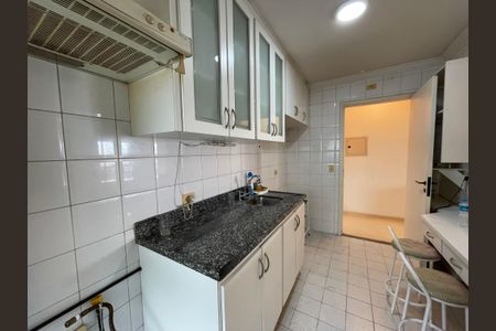 Apartamento à venda com 74m², 3 quartos e 2 vagasCozinha