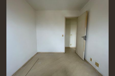 Apartamento à venda com 74m², 3 quartos e 2 vagasQuarto 2