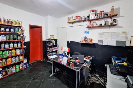 Casa para alugar com 780m², 2 quartos e 2 vagasQuarto 2