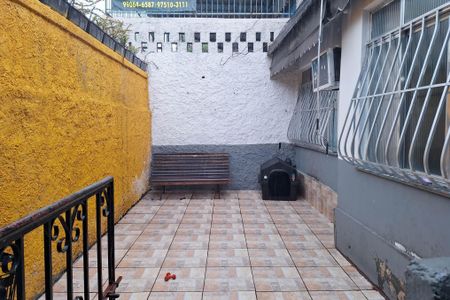 Casa para alugar com 780m², 2 quartos e 2 vagasQuintal