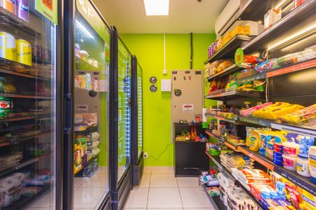 Apartamento para alugar com 24m², 1 quarto e sem vagaMini Mercado