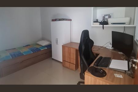 Casa de condomínio para alugar com 292m², 5 quartos e 2 vagasSuíte