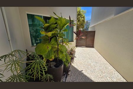 Casa de condomínio para alugar com 292m², 5 quartos e 2 vagasJardim