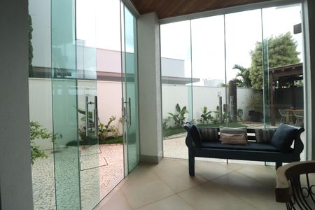 Casa de condomínio para alugar com 292m², 5 quartos e 2 vagasVaranda gourmet