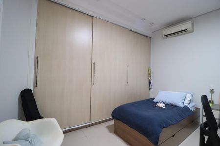 Casa de condomínio para alugar com 292m², 5 quartos e 2 vagasSuíte 2