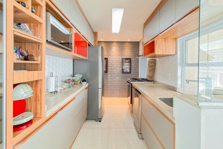 Apartamento à venda com 97m², 3 quartos e 2 vagas Apartamento à venda com 97m², 3 quartos e 2 vagasCozinha