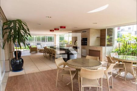 Apartamento à venda com 97m², 3 quartos e 2 vagas Apartamento à venda com 97m², 3 quartos e 2 vagasChurrasqueira