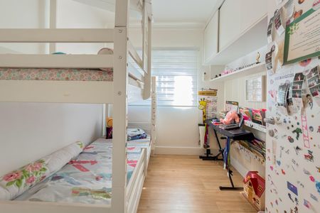 Apartamento à venda com 97m², 3 quartos e 2 vagas Apartamento à venda com 97m², 3 quartos e 2 vagasQuarto 1