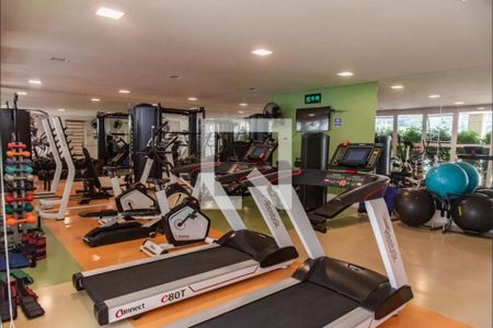 Apartamento à venda com 97m², 3 quartos e 2 vagas Apartamento à venda com 97m², 3 quartos e 2 vagasAcademia